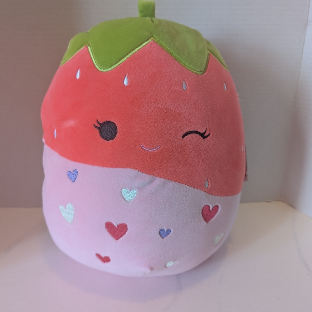 Original Squishmallows Scarlet Strawberry Valentine Plush - Red and Pink- NWT - Picture 2 of 9